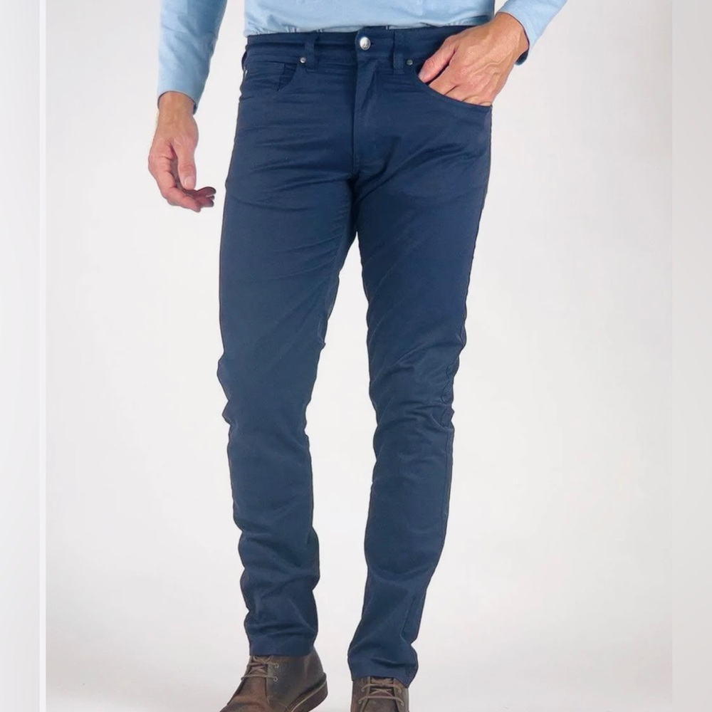 Tailor Vintage 30/32 Navy Chinos Connecticut Canaan